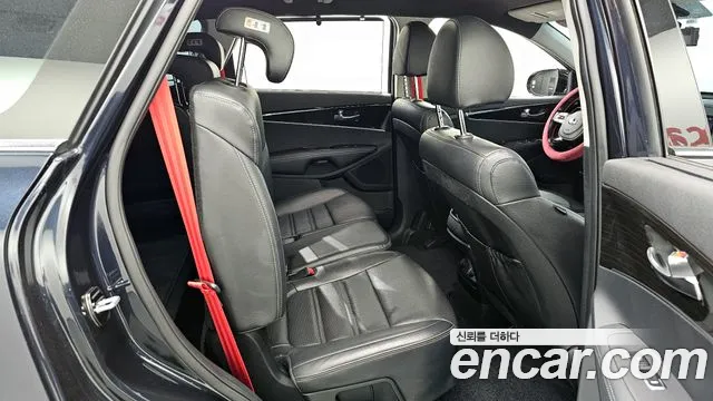 Kia Sorento 2018 — фото 12
