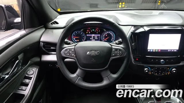 ChevroletGMDaewoo Traverse 2023 — фото 13