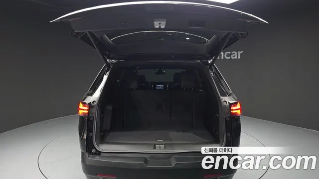 ChevroletGMDaewoo Traverse 2023 — фото 20