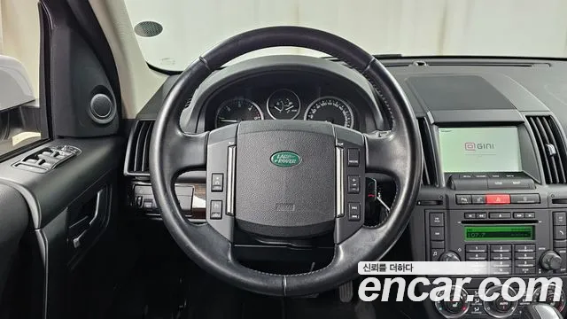 Land Rover Freelander 2011 — фото 13
