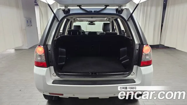 Land Rover Freelander 2011 — фото 20