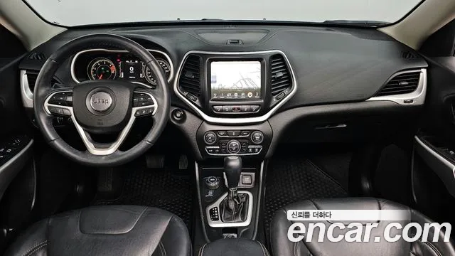 Jeep Cherokee 2018 — фото 7