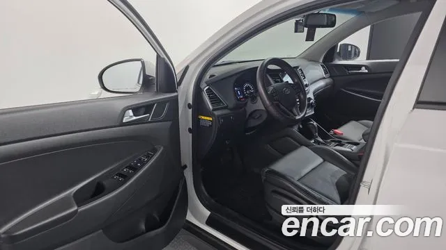 Hyundai Tucson 2018 — фото 11