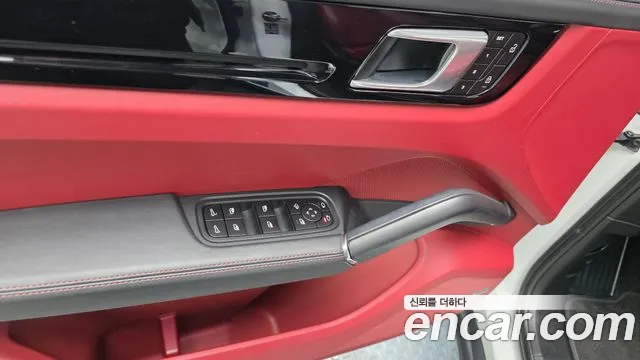 Porsche Cayenne 2022 — фото 14