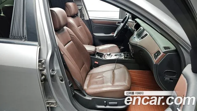 Hyundai Genesis 2011 — фото 10