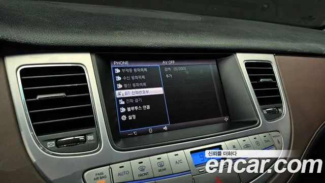 Hyundai Genesis 2011 — фото 15