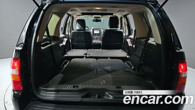 Ford Explorer 2010 — фото 20