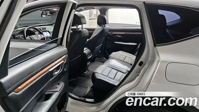 Honda CR-V 2017 — фото 11