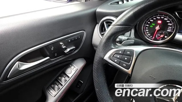 Mercedes-Benz CLA-Class 2019 — фото 17
