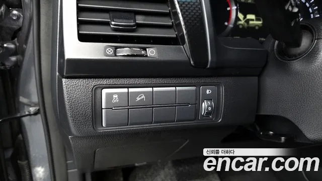 KG_Mobility_Ssangyong Rexton 2020 — фото 14