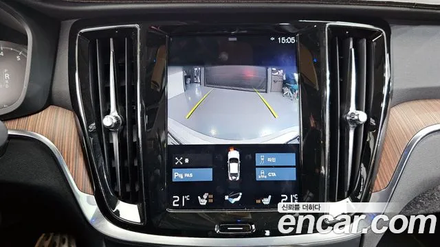 Volvo S60 2020 — фото 16