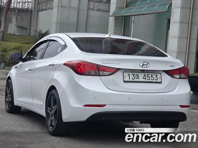 Hyundai AVANTE 2015 — фото 3
