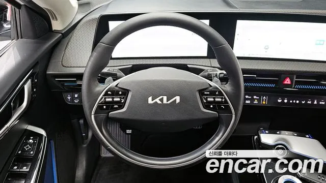 Kia EV6 2022 — фото 13