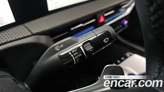 Kia EV6 2022 — фото 17