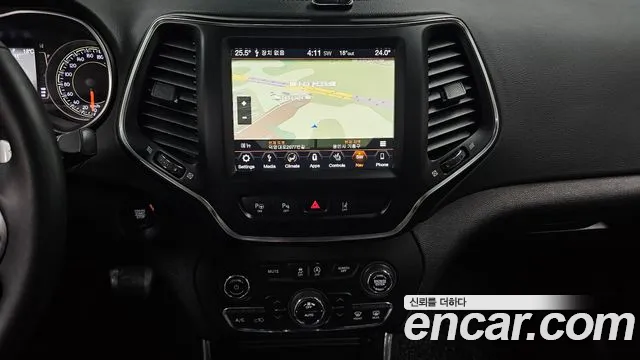 Jeep Cherokee 2019 — фото 14