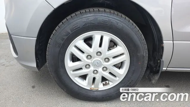 Hyundai Starex 2019 — фото 5