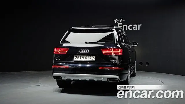 Audi Q7 2019 — фото 4
