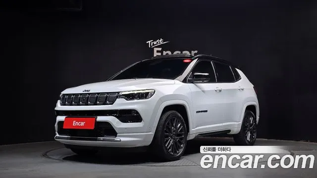 Jeep Compass 2022 — фото 1