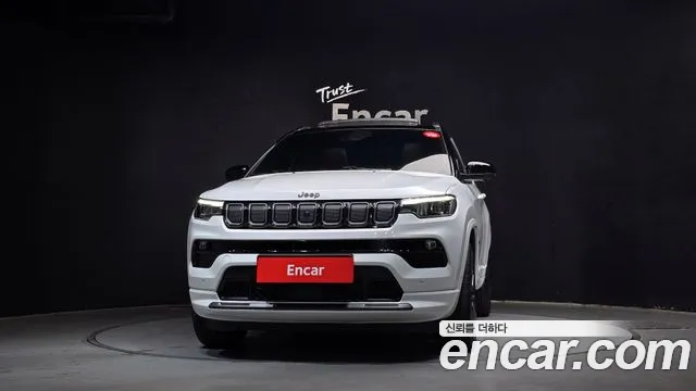 Jeep Compass 2022 — фото 3