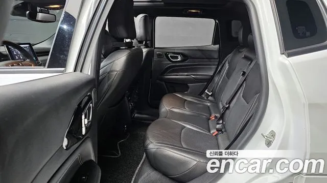 Jeep Compass 2022 — фото 13