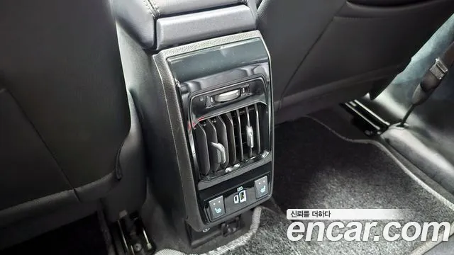 Jeep Compass 2022 — фото 18