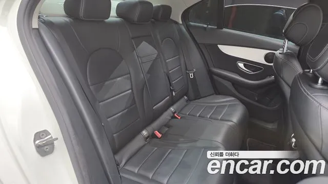 Mercedes-Benz C-Class 2017 — фото 12
