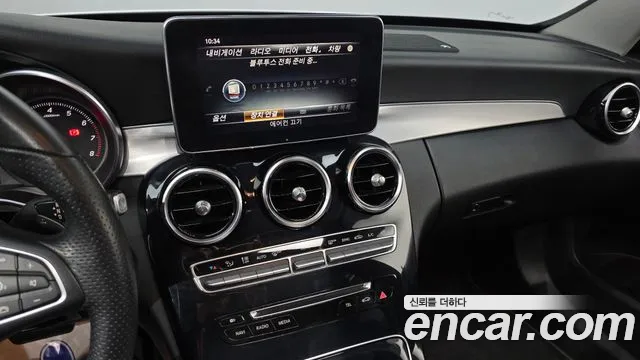 Mercedes-Benz C-Class 2017 — фото 14