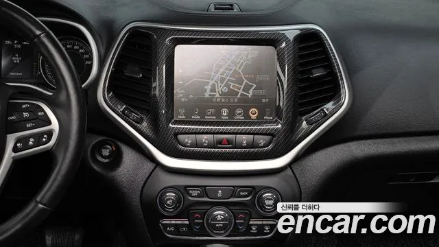 Jeep Cherokee 2017 — фото 14