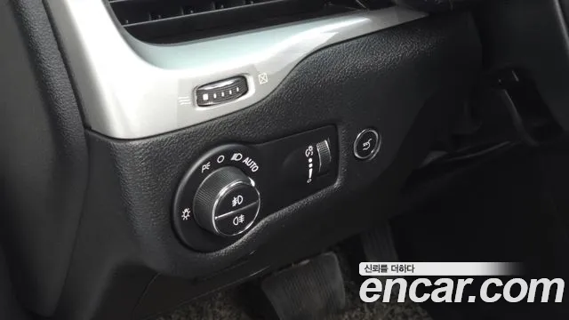 Jeep Cherokee 2017 — фото 19