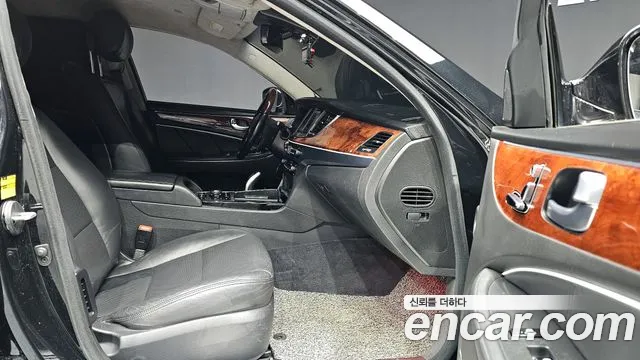 Hyundai Equus 2015 — фото 10