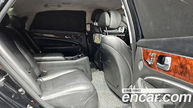 Hyundai Equus 2015 — фото 11