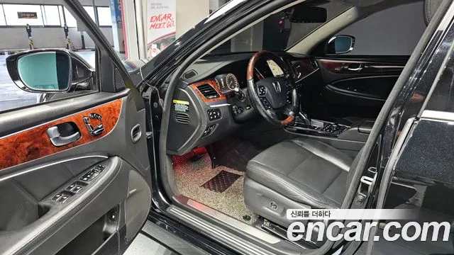 Hyundai Equus 2015 — фото 12