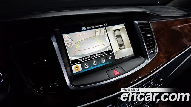 Hyundai Equus 2015 — фото 17