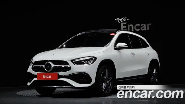 Mercedes-Benz GLA-Class 2023 — фото 1