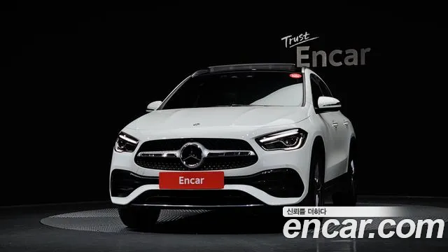 Mercedes-Benz GLA-Class 2023 — фото 3