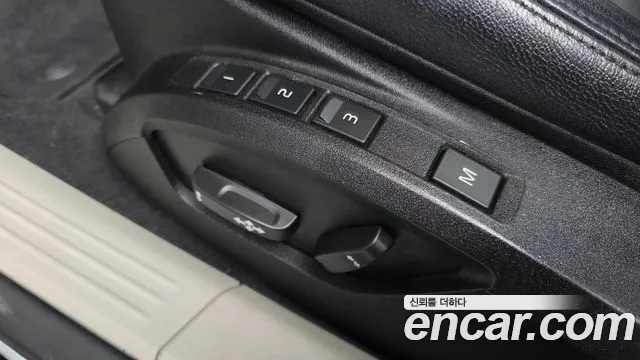 Volvo V40 2016 — фото 18