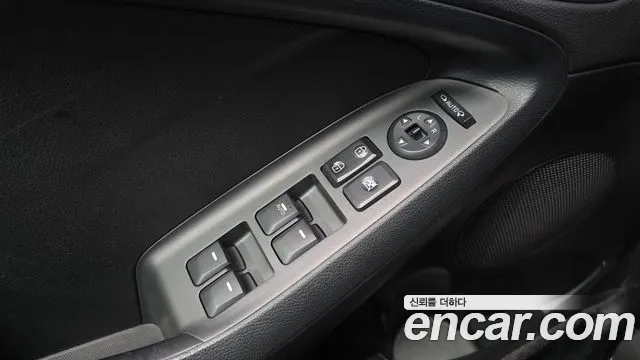 Kia K3 2015 — фото 18