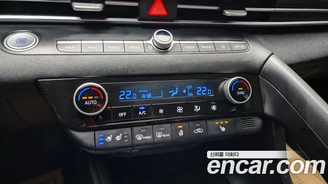 Hyundai AVANTE 2021 — фото 16