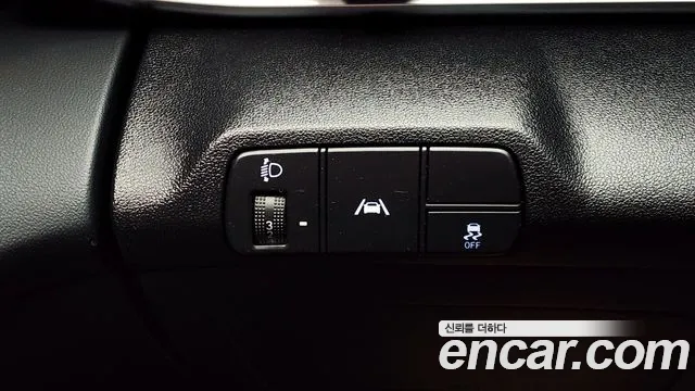 Hyundai AVANTE 2021 — фото 18