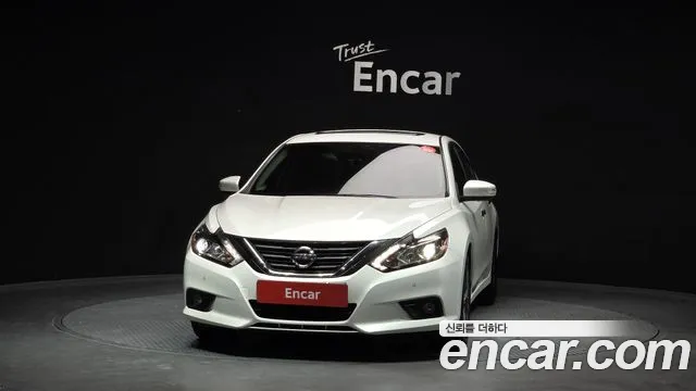 Nissan Altima 2017 — фото 3