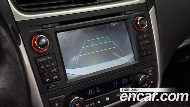 Nissan Altima 2017 — фото 15