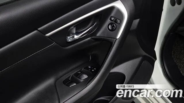 Nissan Altima 2017 — фото 17