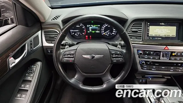 Genesis G80 2017 — фото 14