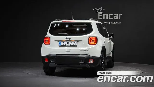 Jeep Renegade 2023 — фото 4