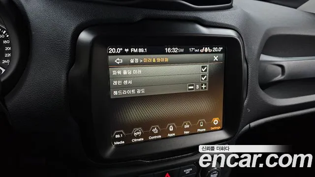 Jeep Renegade 2023 — фото 17
