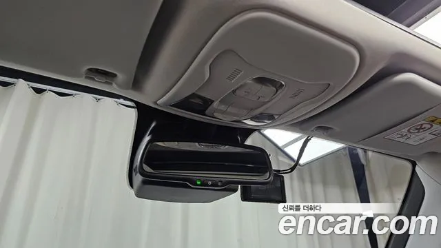 Jeep Renegade 2023 — фото 18