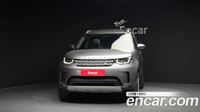 Land Rover Discovery 2020 — фото 3