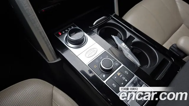 Land Rover Discovery 2020 — фото 9