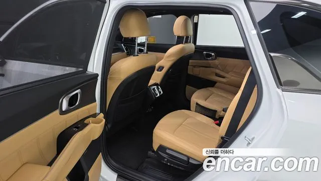 Kia Sorento 2022 — фото 11