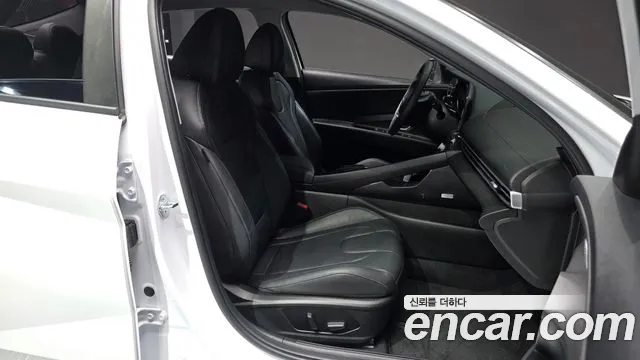 Hyundai AVANTE 2023 — фото 10